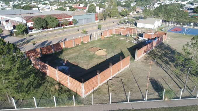 Obra-gimnasio-playon-deportivo-febrero-2022-b