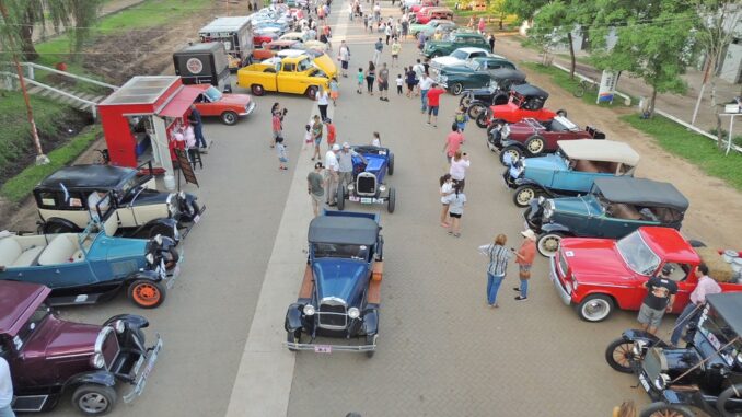 Autos-de-epoca-2019 (1)