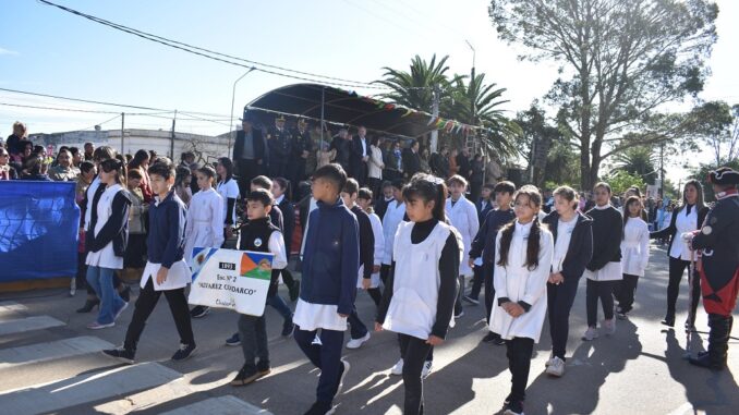 Desfile-Aniversario-Chajari-2023-b