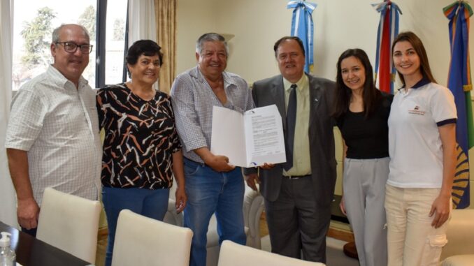 Aporte-Hospital-Santa-Rosa