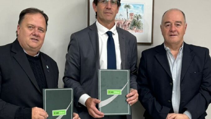 Firma-convenio-IAFAS