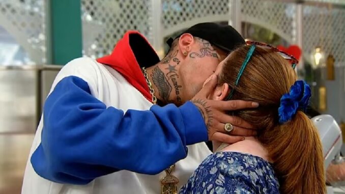 l-gante-se-chapo-a-andrea-del-boca-en-bake-off-famosos-el-video-del-tremendo-beso-MLRSE4H2KFAERO2TVI