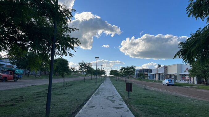 Avenida-25-de-Mayo-entre-1-de-Mayo-y-Libertad