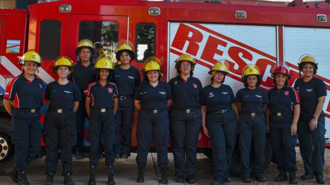 Cuerpo-activo-femenino-Bomberos-scaled