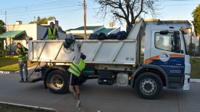 Camion-recolector-de-residuos