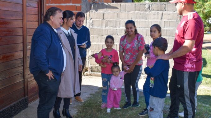 Entrega-vivienda-social-30-de-abril-2