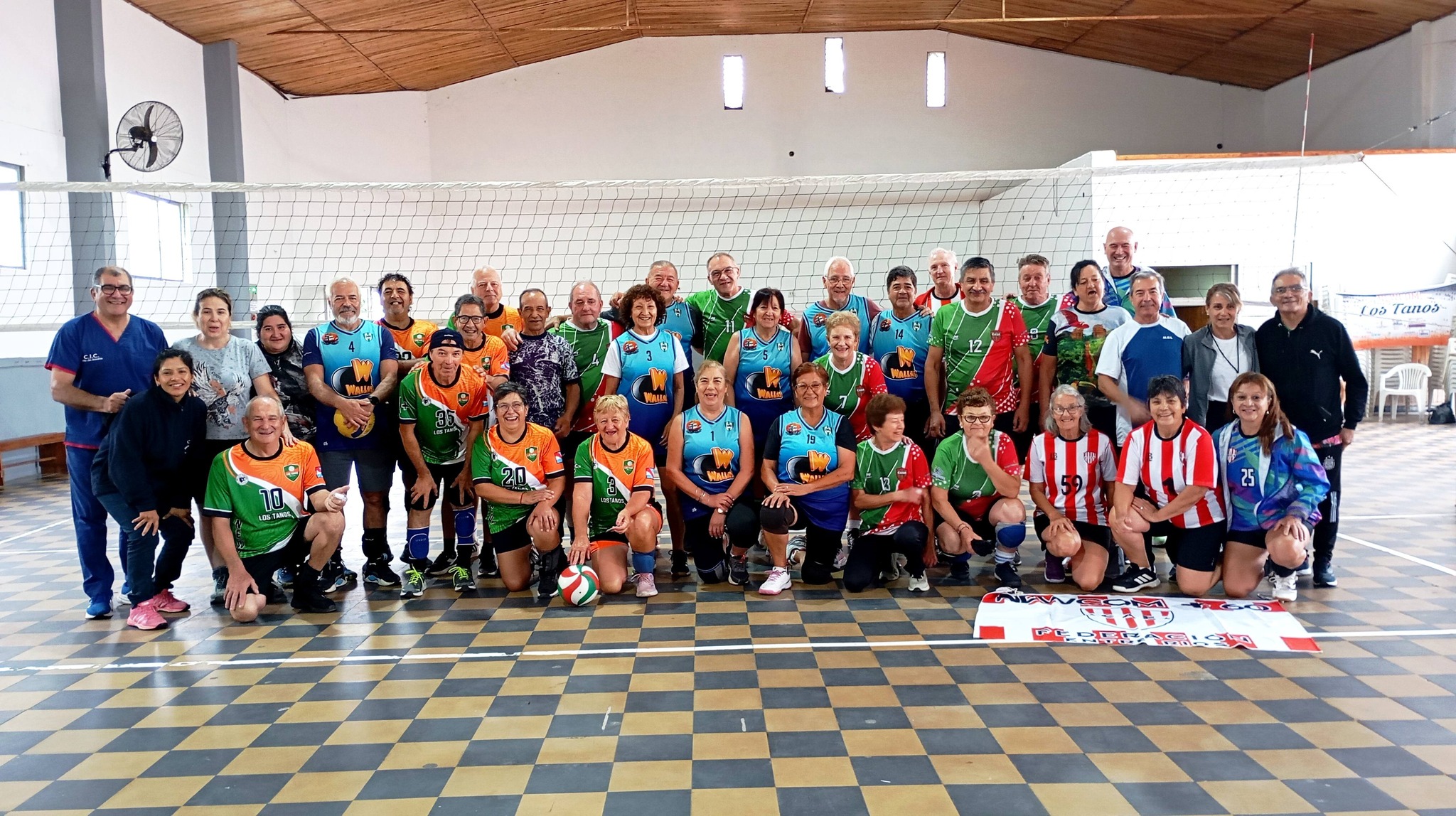 La familia del Newcom disfrutó del deporte y celebró la amistad en Villa del Rosario