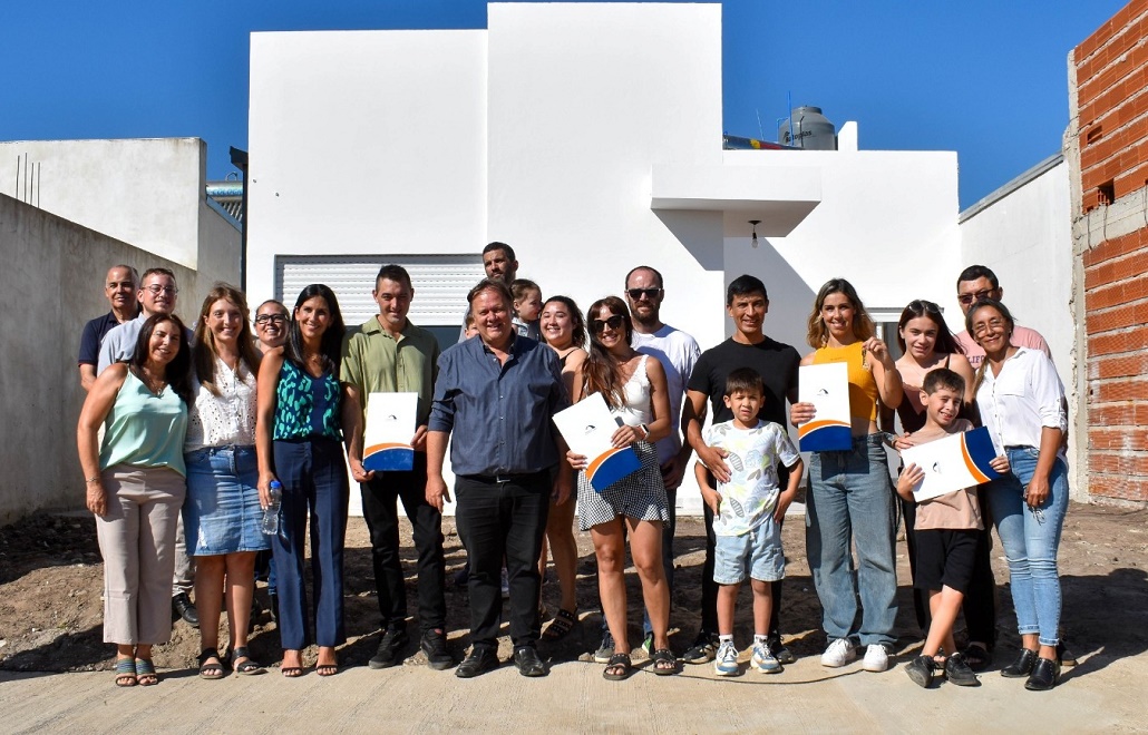 Cinco nuevas familias cumplen el sueño de la casa propia en Chajarí