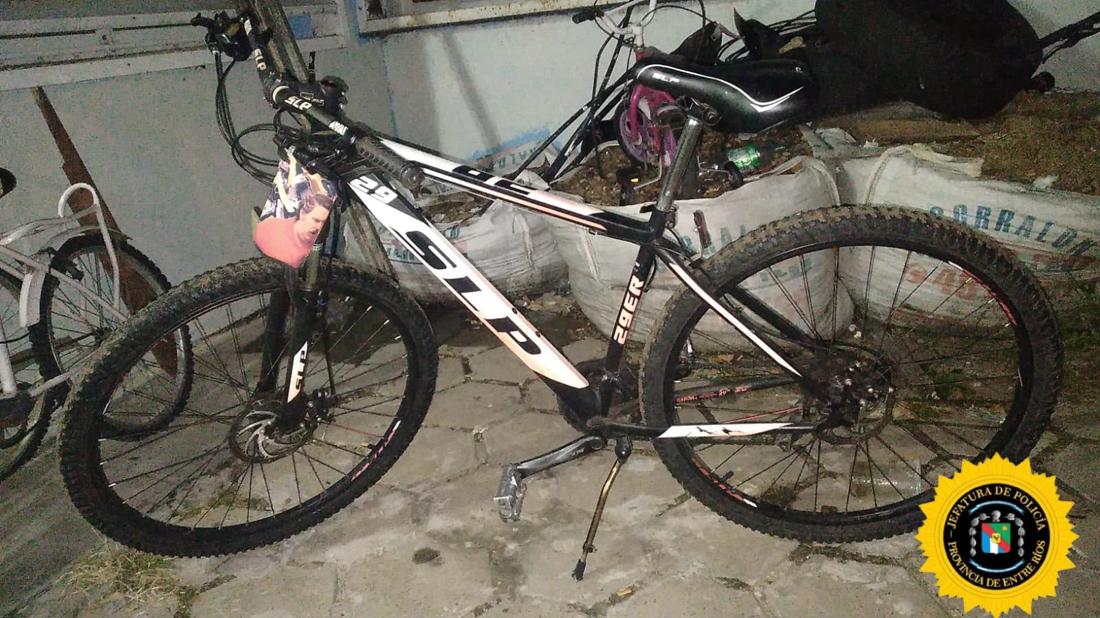 Recuperaron una bicicleta robada y demoraron a un hombre que se negó a explicar su procedencia