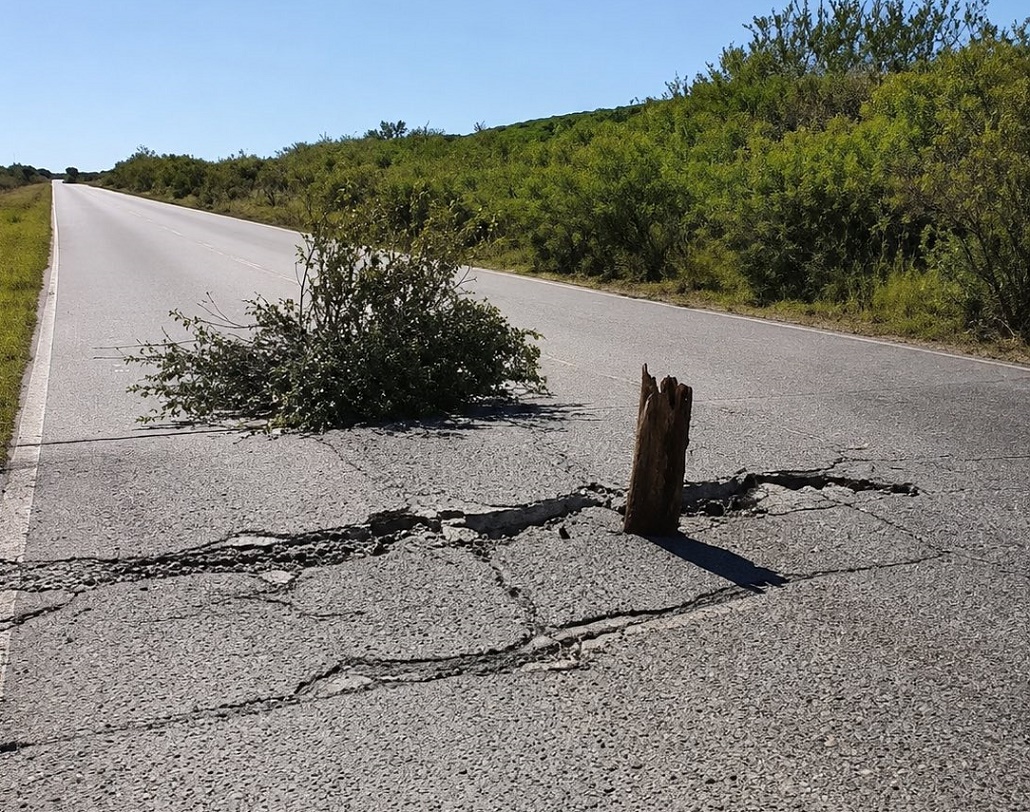 San Jaime: usuarios de la Ruta Nº 127 señalizaron parte de la trama vial, ante la ausencia de respuestas