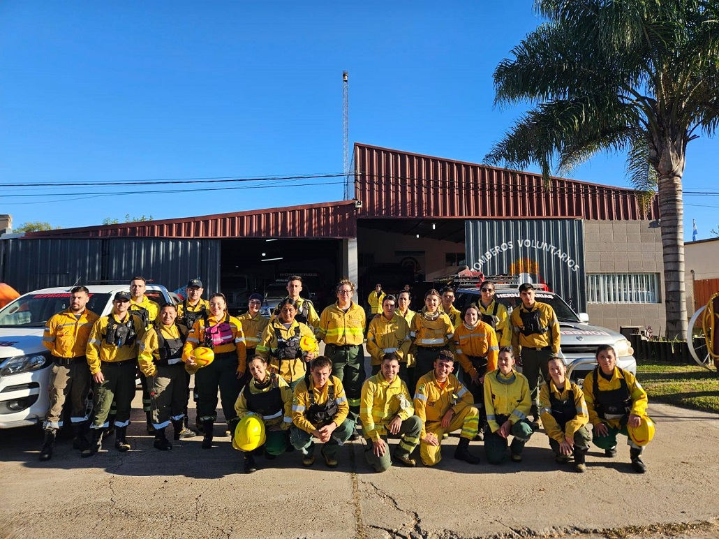Orgullo chajariense: dos mujeres del cuerpo de Bomberos se capacitaron en Incendios Forstales