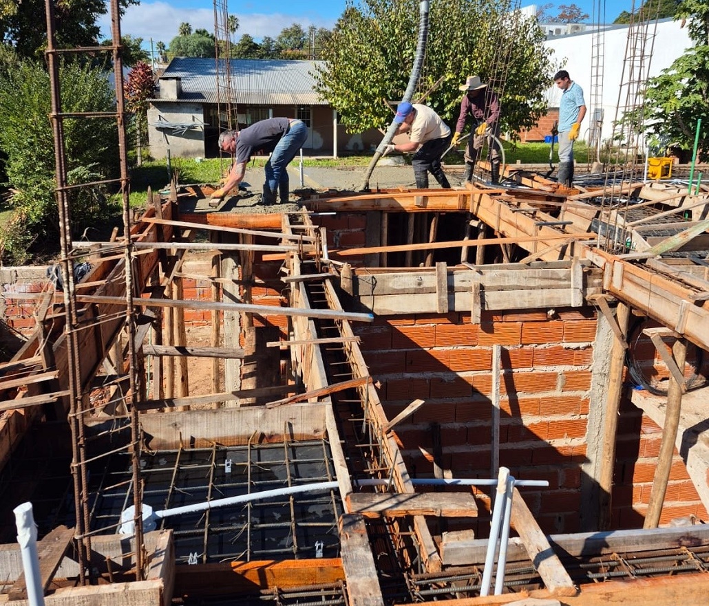 Santa Ana: avanza la construcción de viviendas del programa municipal