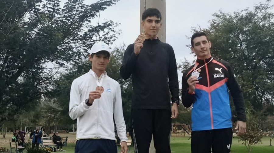 Atleta de Los Conquistadores se consagró «Campeón» en competencia Cross Country