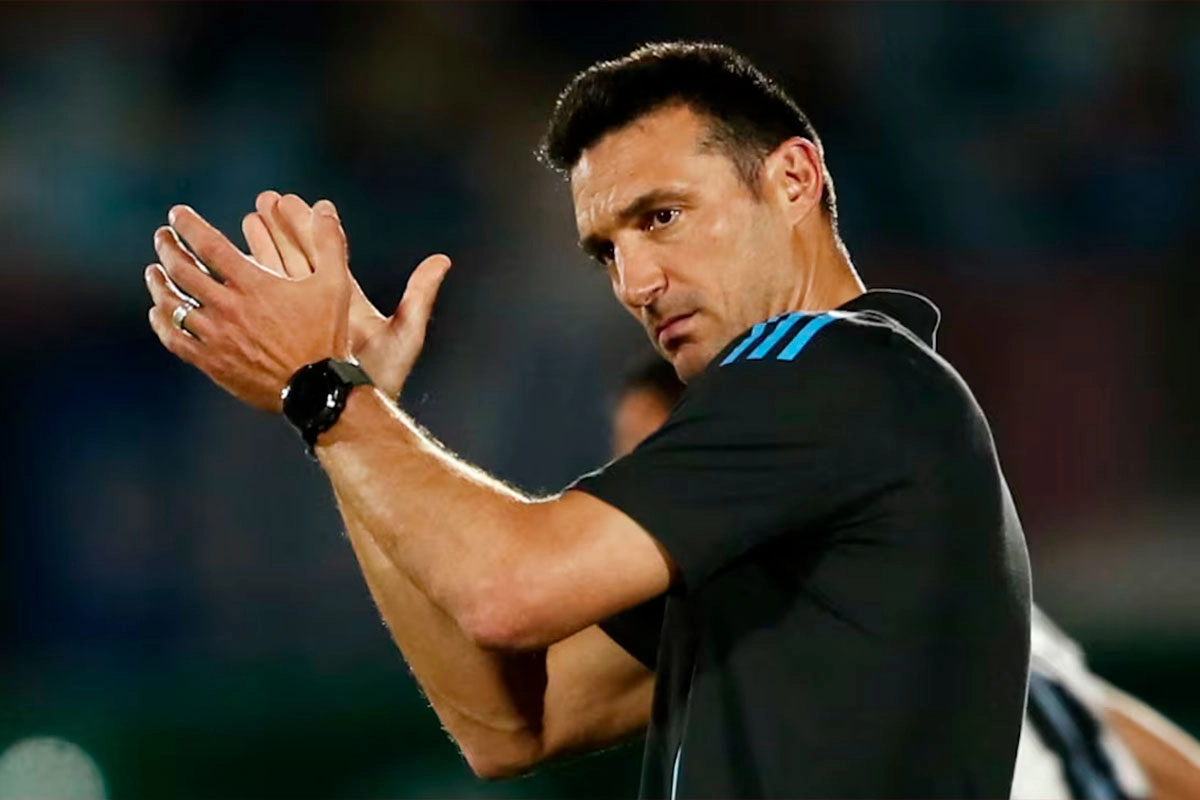 A un mes del inicio del Mundial, Scaloni presentó la prelista de la Selección Argentina