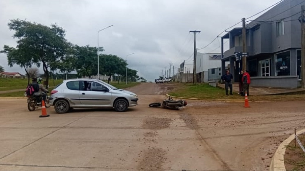 Más choques: otro siniestro vial en el medio día de este viernes