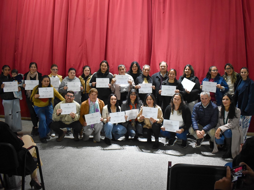 Chajarí: cien egresados del Centro de Capacitación laboral recibieron sus diplomas