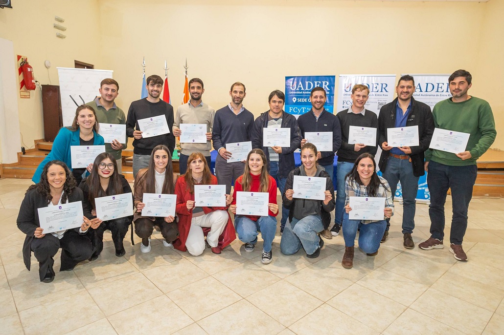 Entregaron los certificados para los graduaros en Producción Citrícola en Villa del Rosario