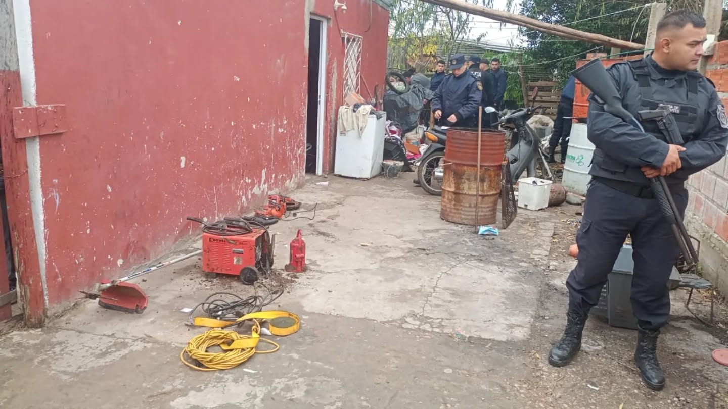 Allanamiento en el Barrio Industrial de Mocoretá: recuperan objetos del robo a la familia Pezarini
