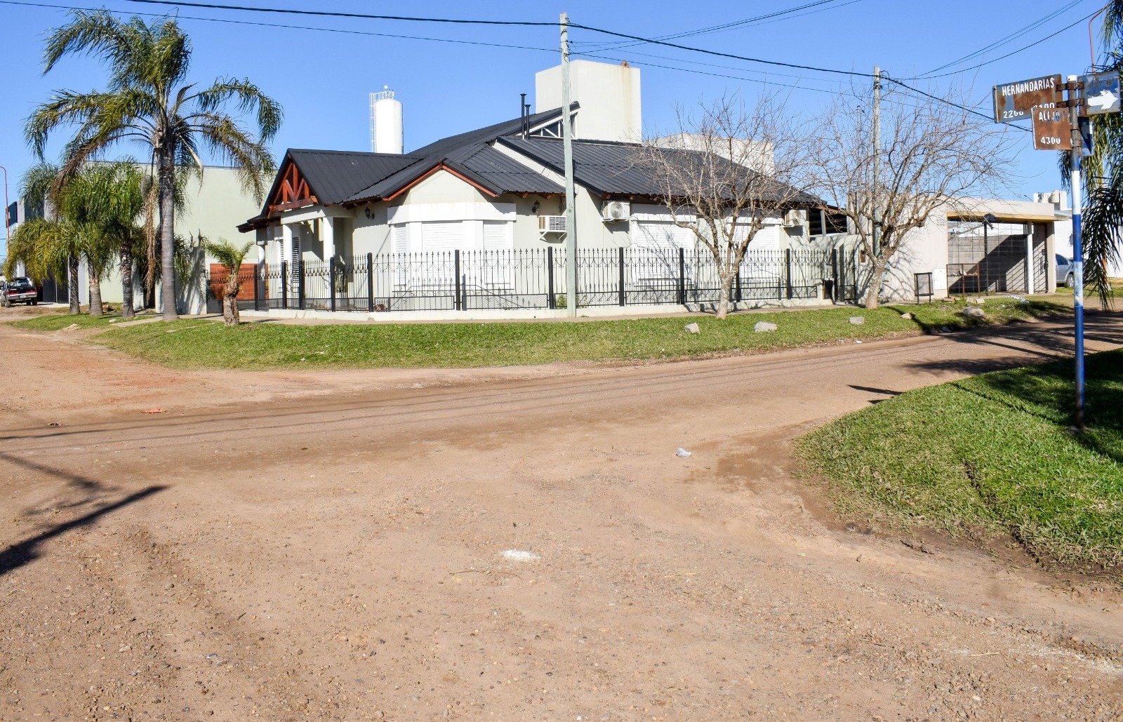 Convocan a vecinos de un barrio de Chajarí a reunión informativa por obra de pavimento