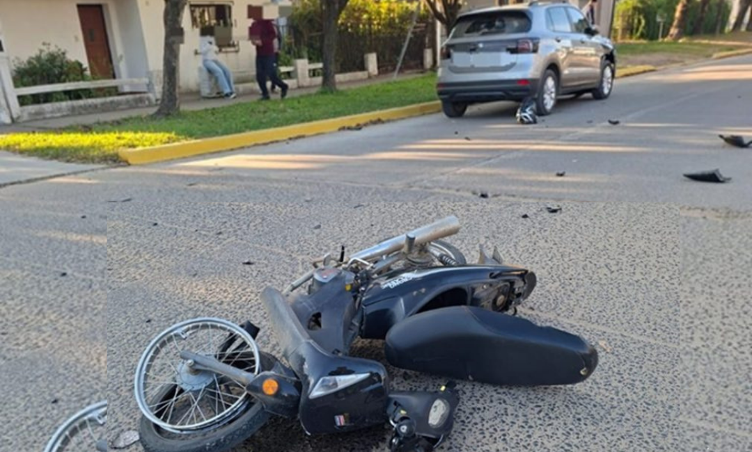 Dos mujeres resultaron con fracturas tras un choque entre una camioneta y una moto en Chajarí