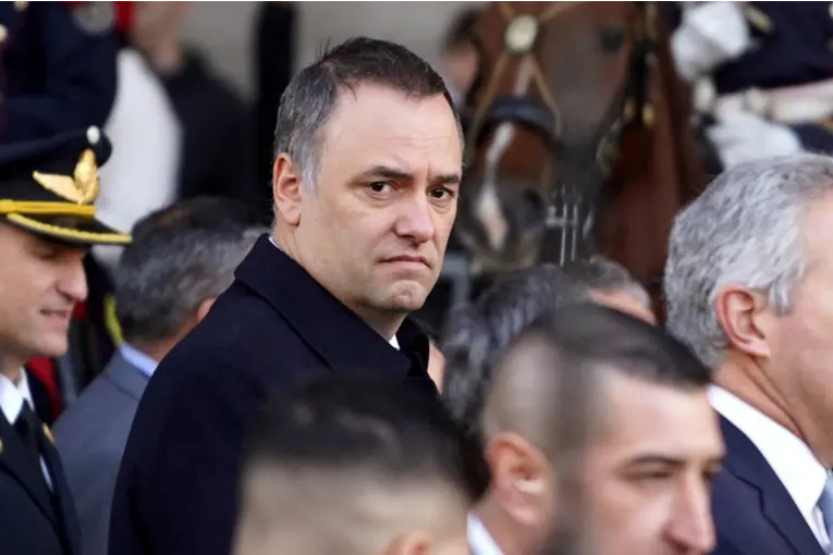 Renunció Manuel Adorni en medio de la investigación por su patrimonio: la carta que publicó en sus redes