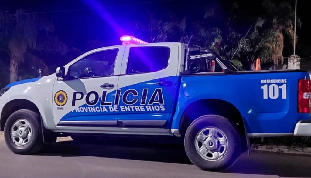 Asalto a mano armada en Colonia Cadel: Pedía dinero, golpeó a los presentes y escapó con celulares