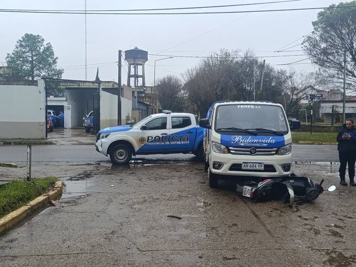 Lunes lluvioso y accidentado: vehículos chocaron en Baloni y Rivadavia