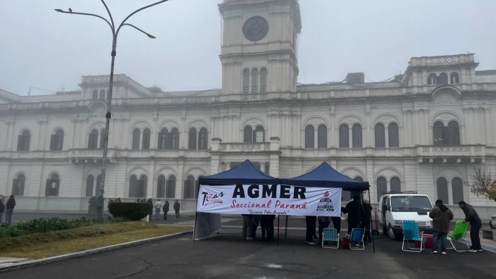 Este martes vuelve el acampe de docentes nucleados en AGMER